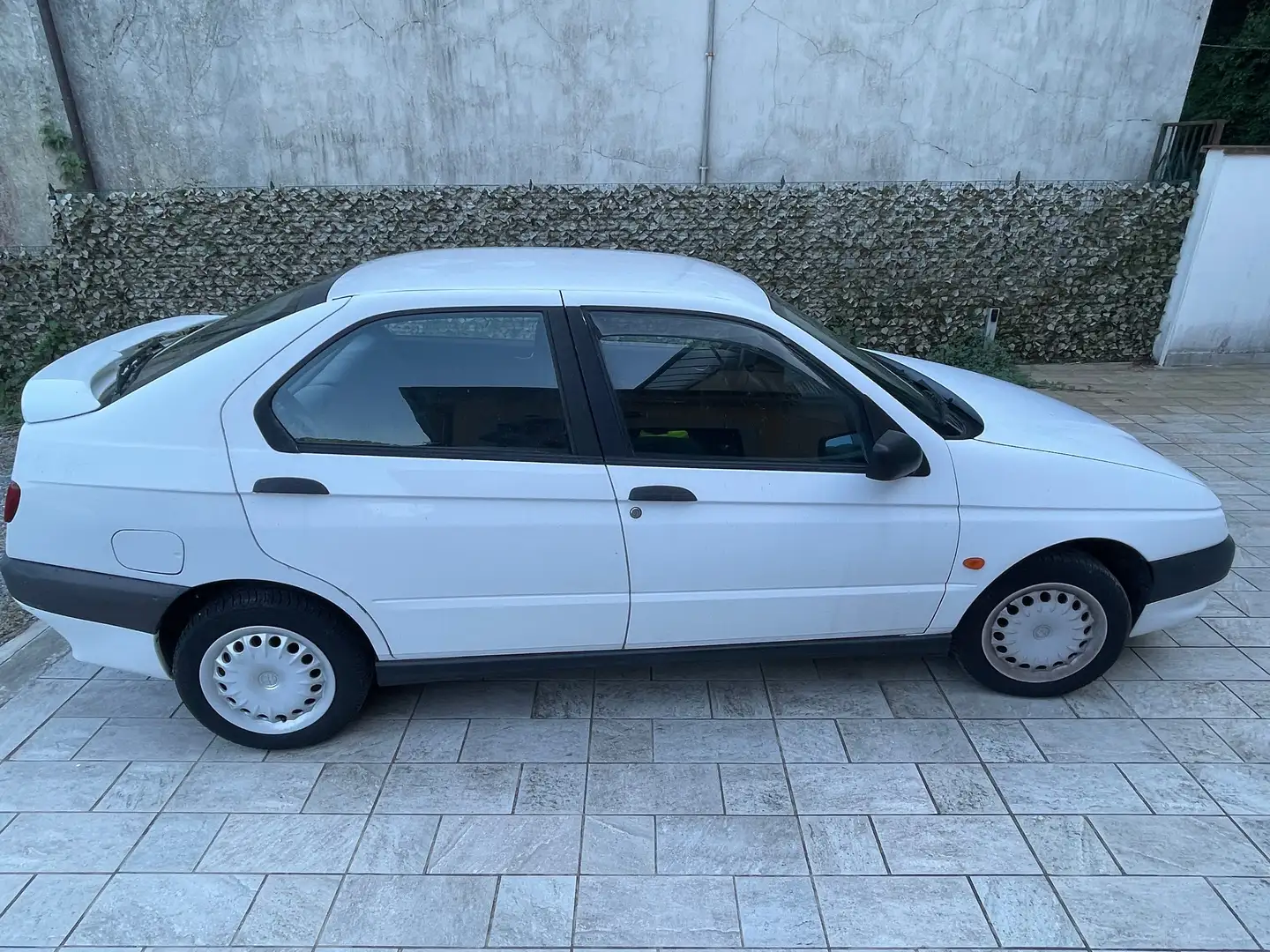 Alfa Romeo 146 146 1.6 ie Bianco - 1