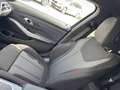 BMW 320 *** M-SPORT *** NP € 72.000 ** ABSTANDSTEMPOMAT Schwarz - thumbnail 21