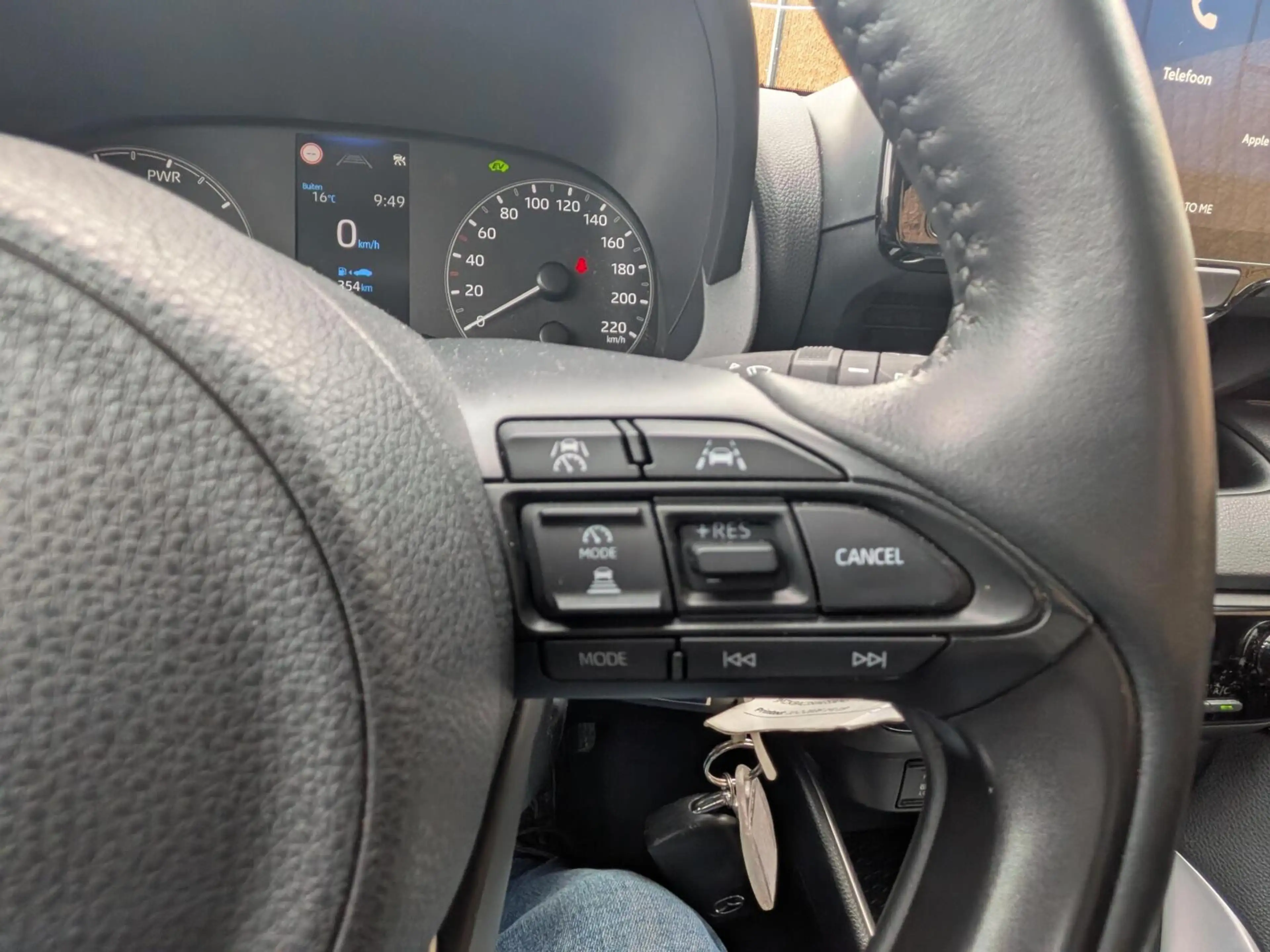 Mazda 2 Hybrid 1.5 Centre-line — photo 12