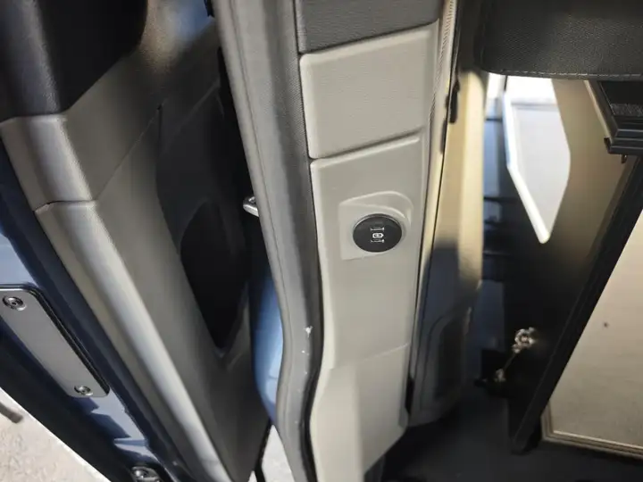 Ford Transit Courier 2026, foto 27