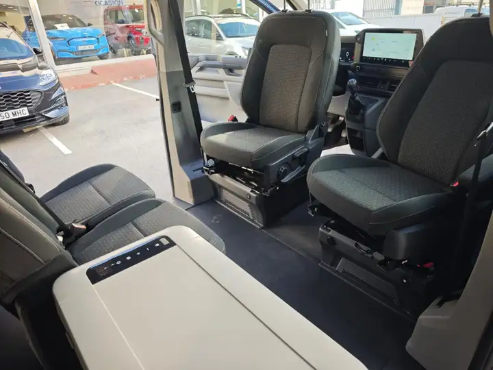 Ford Transit Courier 2026, foto 34
