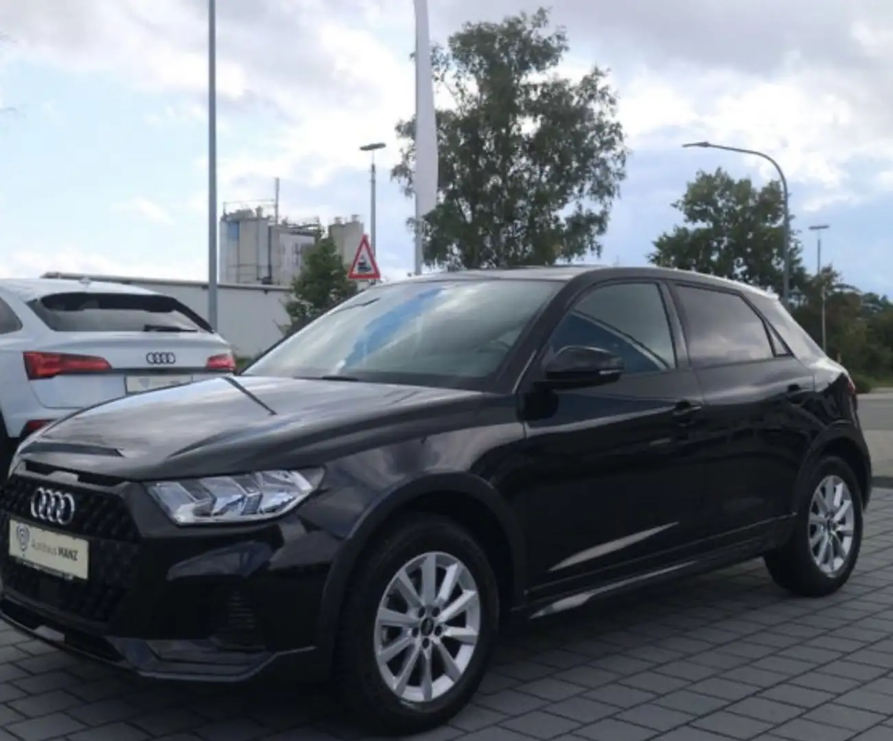 Audi A1 25 TFSI basis Schwarz - 1