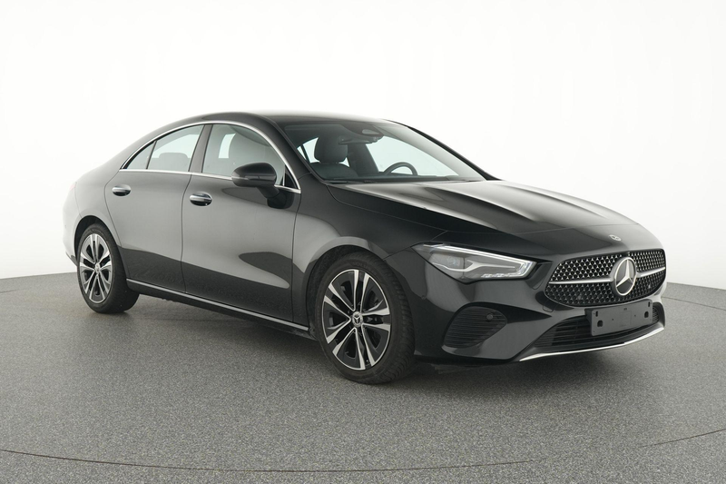 Mercedes-Benz CLA 180 d Coupé Luxury Line — photo 2