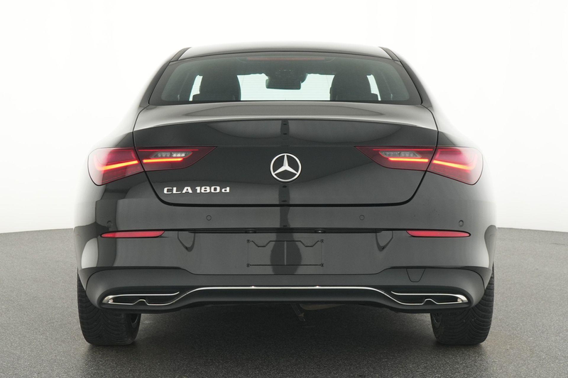 Mercedes-Benz CLA 180 d Coupé Luxury Line — photo 7