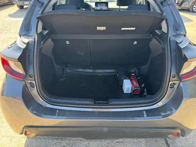 Toyota Yaris view 13