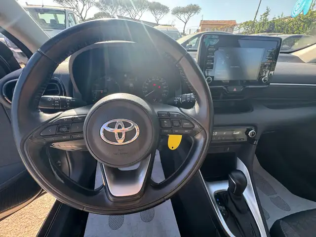Toyota Yaris view 9