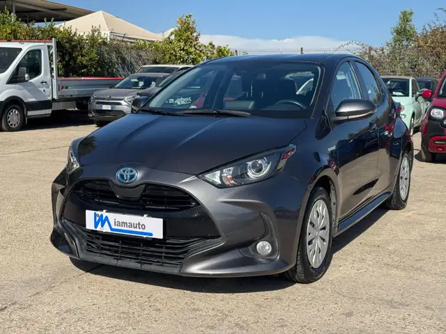 Toyota Yaris view 2