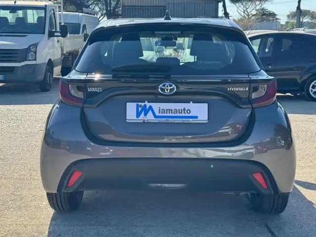 Toyota Yaris view 5