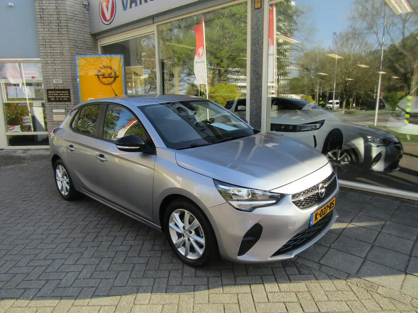 Opel Corsa 1.2 TURBO 100 PK CAMERA L.M. VERW. STUUR Grijs - 1