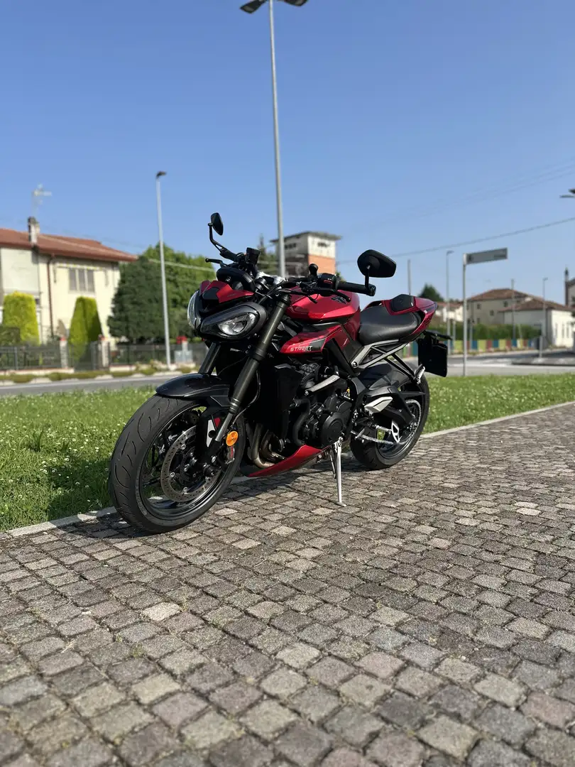 Triumph Street Triple 765 RS - 1