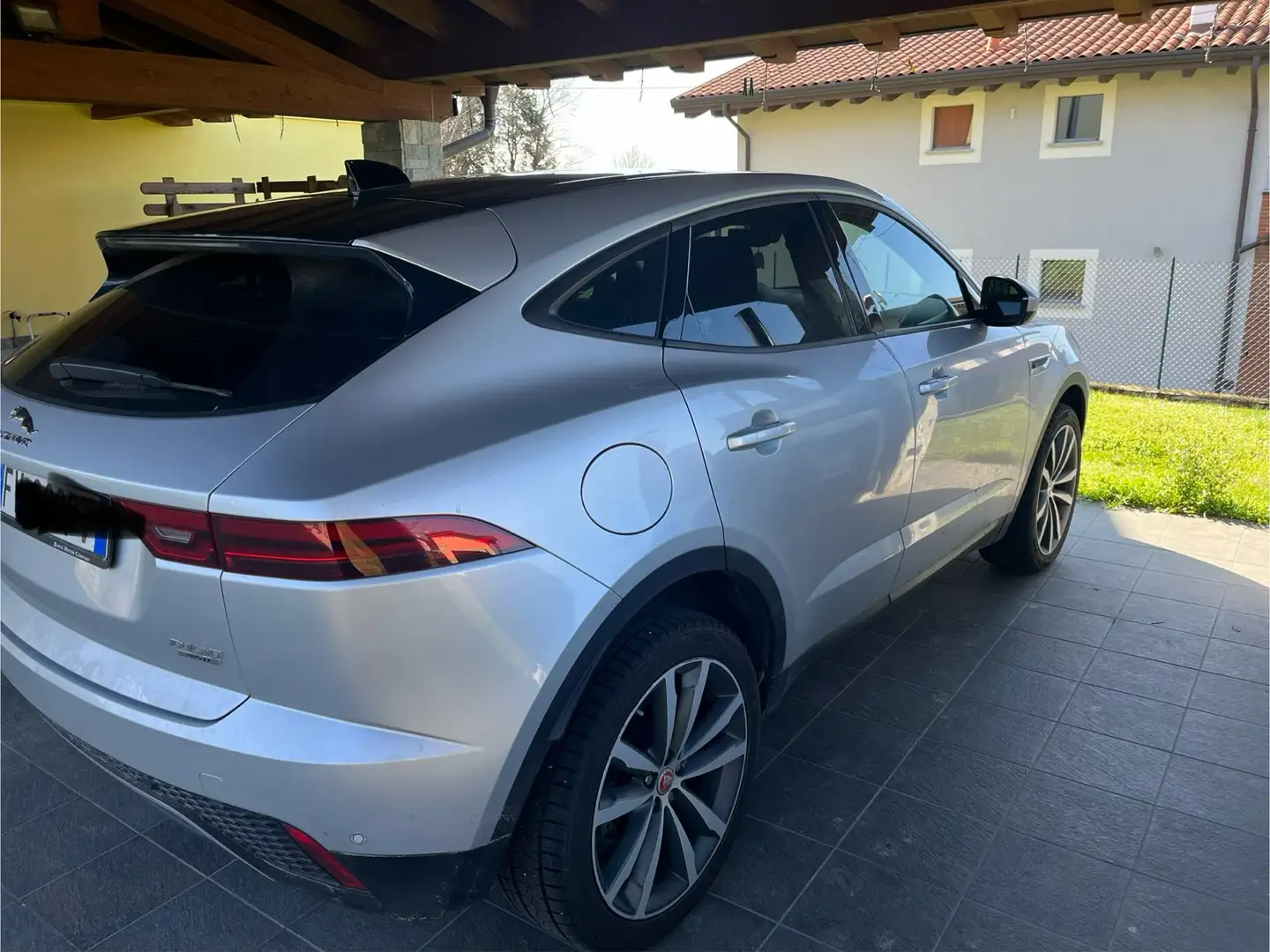 Jaguar E-Pace 2.0d i4 S awd 150cv auto Argento - 2