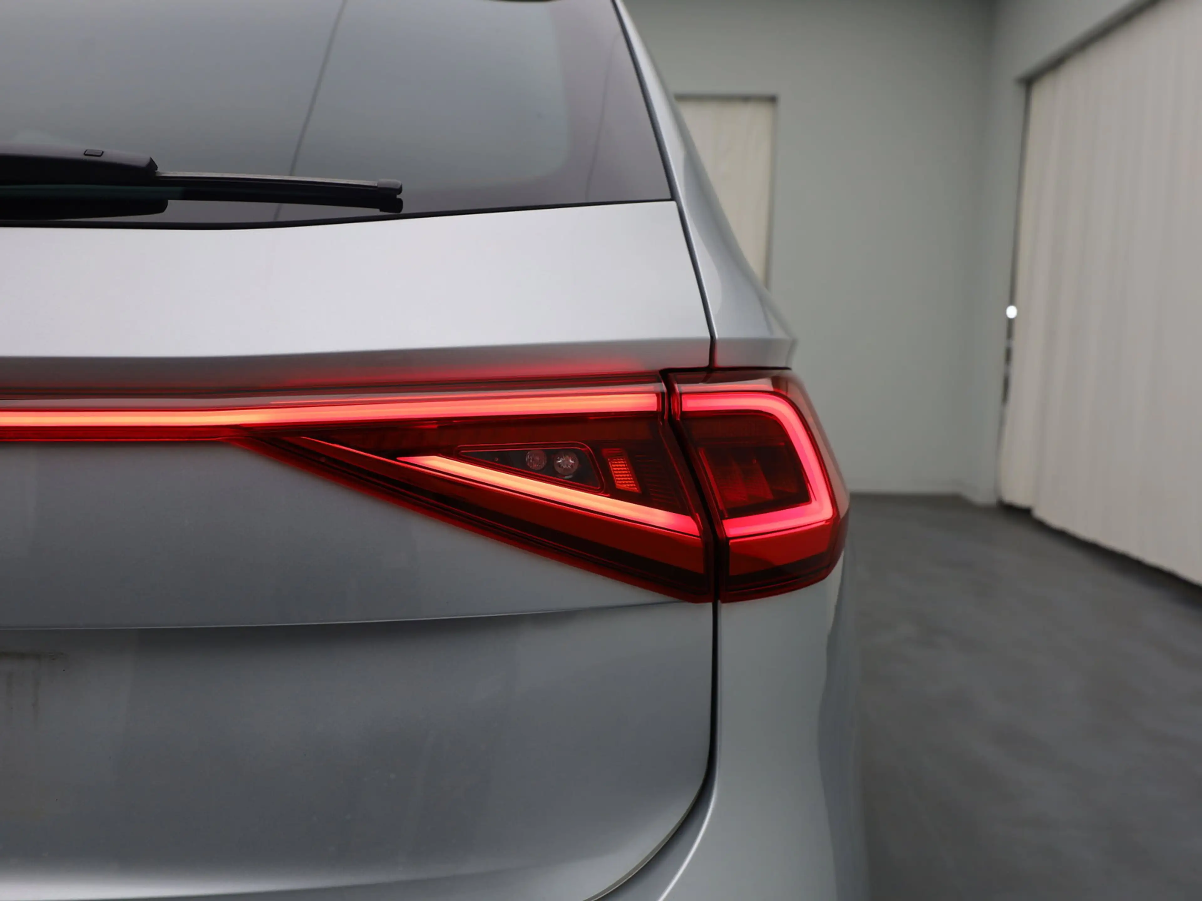 SEAT Tarraco STYLE 1.5 TSI 150 PK DSG-7 - 7 Plaatsen - Trekhaak - Adaptive Cruise Control - Camera - Apple Carplay — photo 12