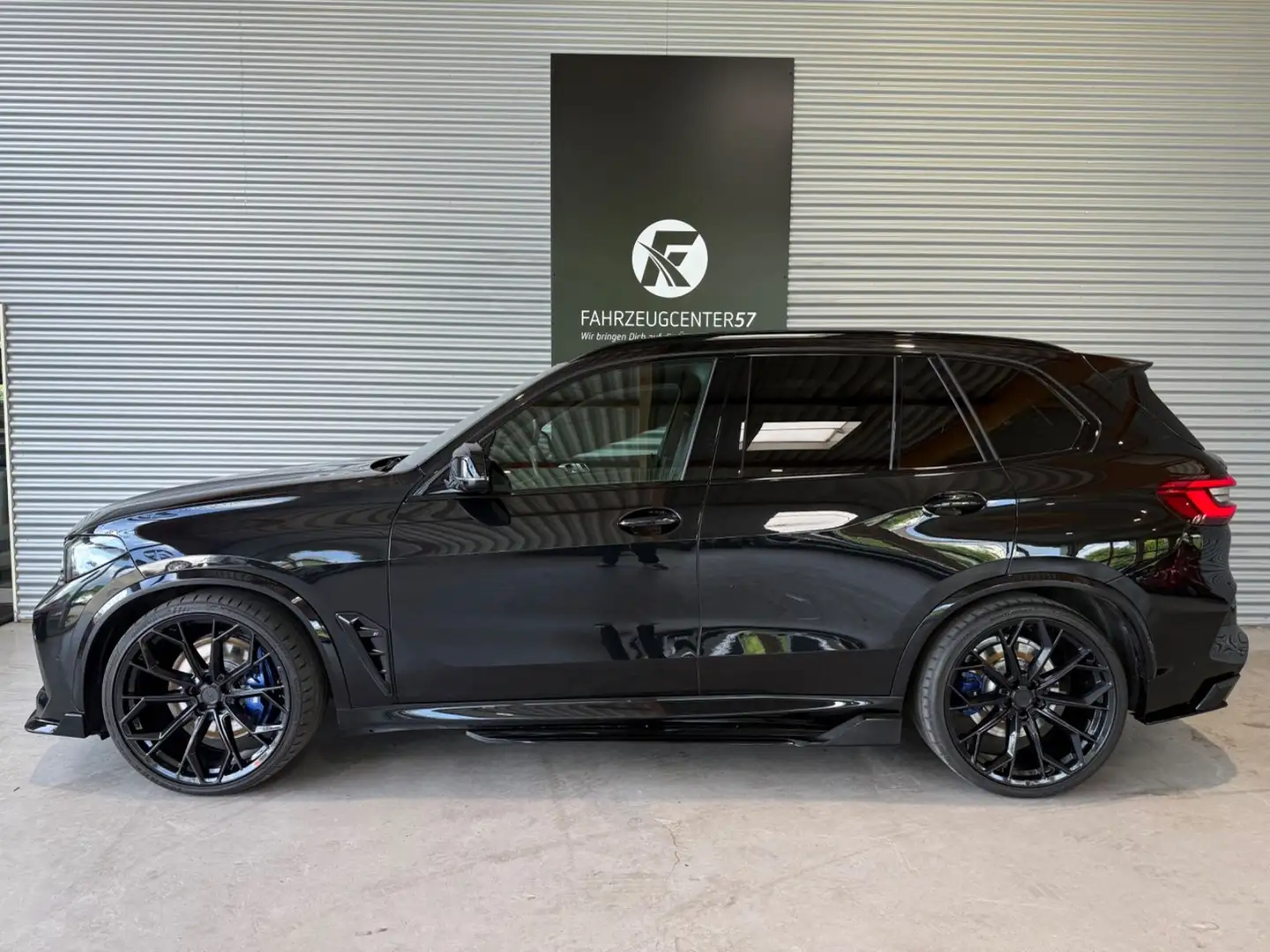 BMW X5 xDrive M50i/LASER/PANO/360°/H&K/CARPLAY Schwarz - 2