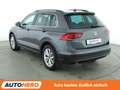 Volkswagen Tiguan 1.5 TSI ACT Comfortline BlueMotion Aut.*NAVI* Gris - thumbnail 4