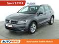Volkswagen Tiguan 1.5 TSI ACT Comfortline BlueMotion Aut.*NAVI* Gris - thumbnail 1