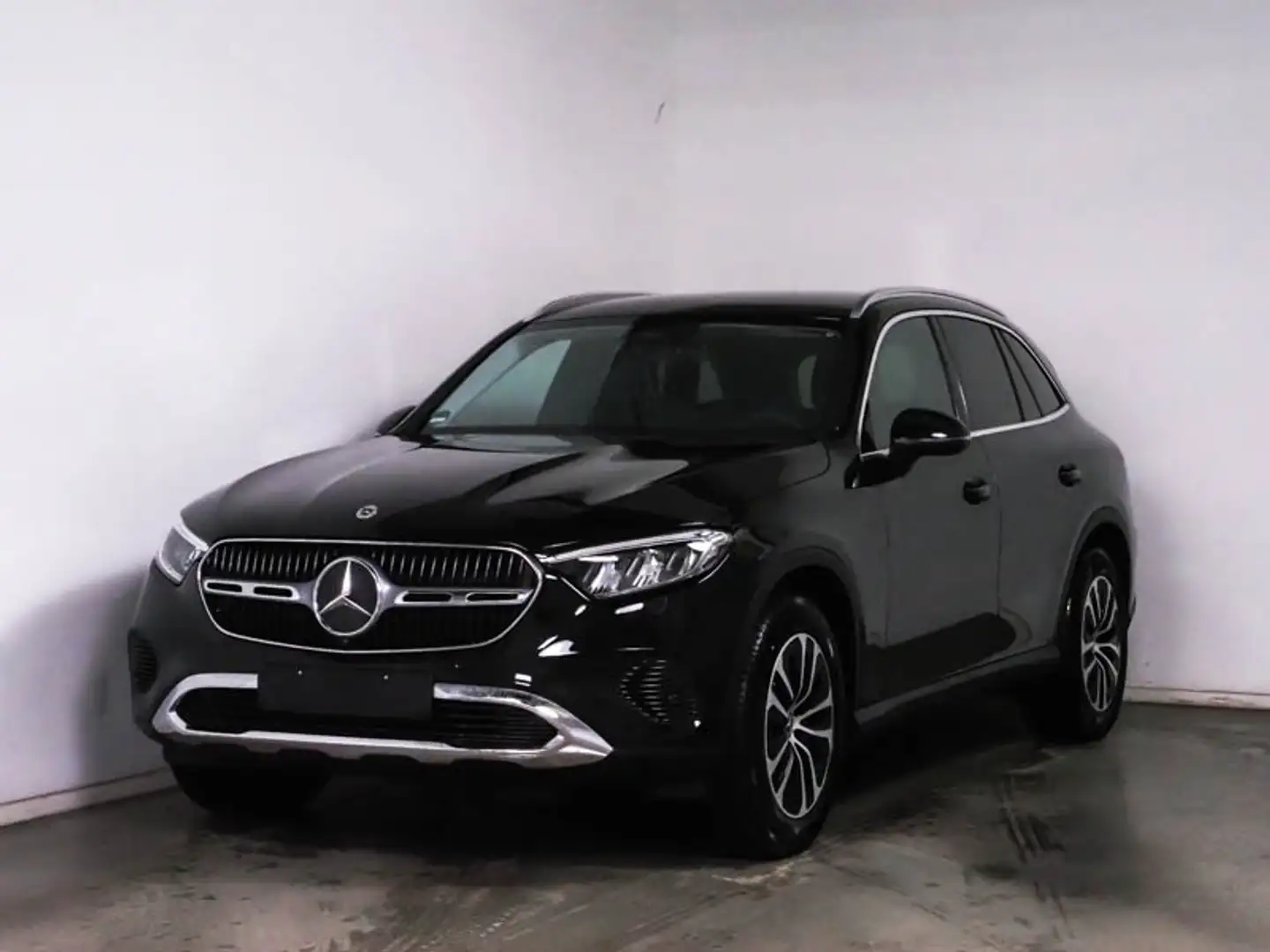 Mercedes-Benz GLC 220 d 4MATIC SpurW Winterp. Schwarz - 2