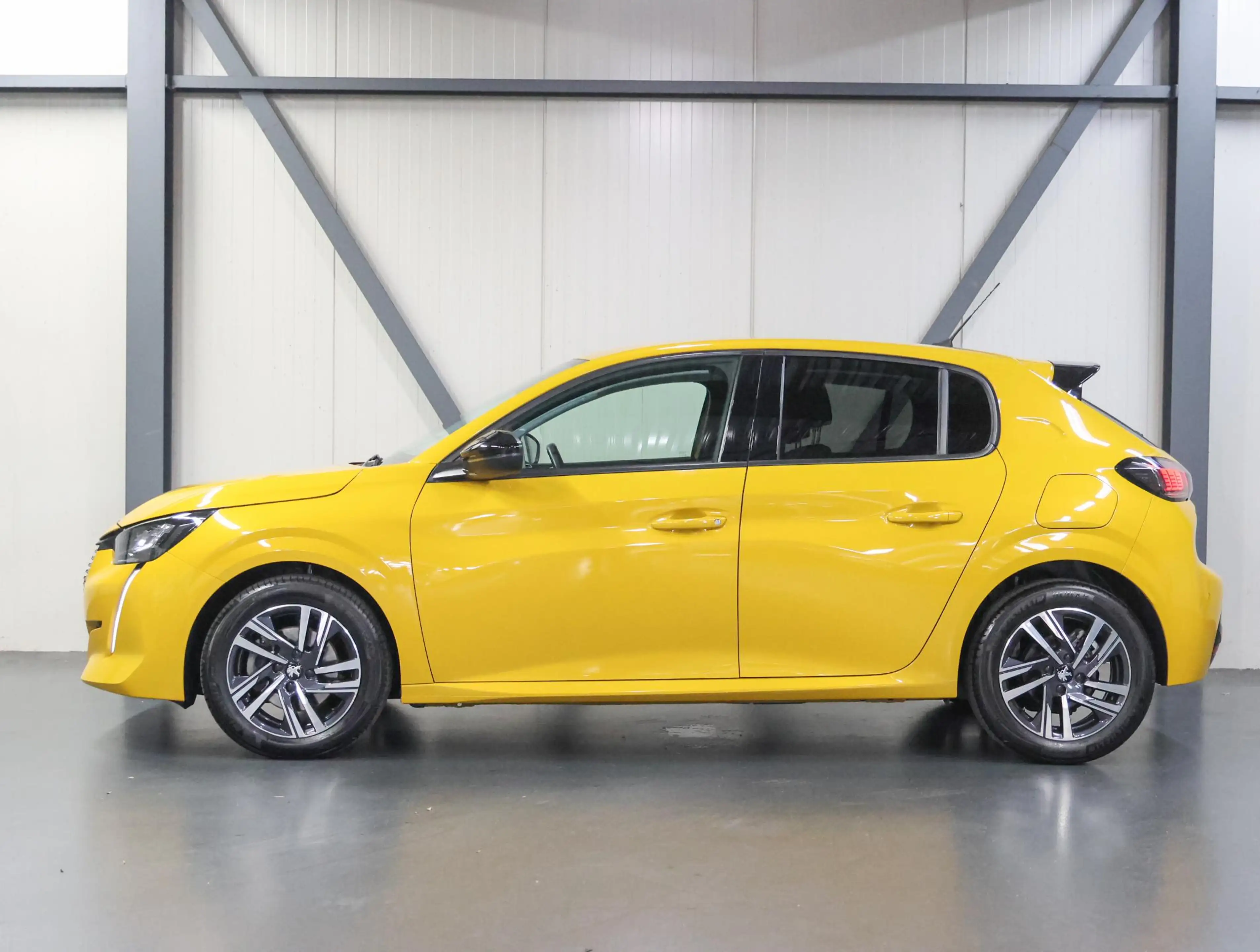 Peugeot 208 1.2 100PK Allure | 1ste eigenaar | AppleCarplay/An — photo 2