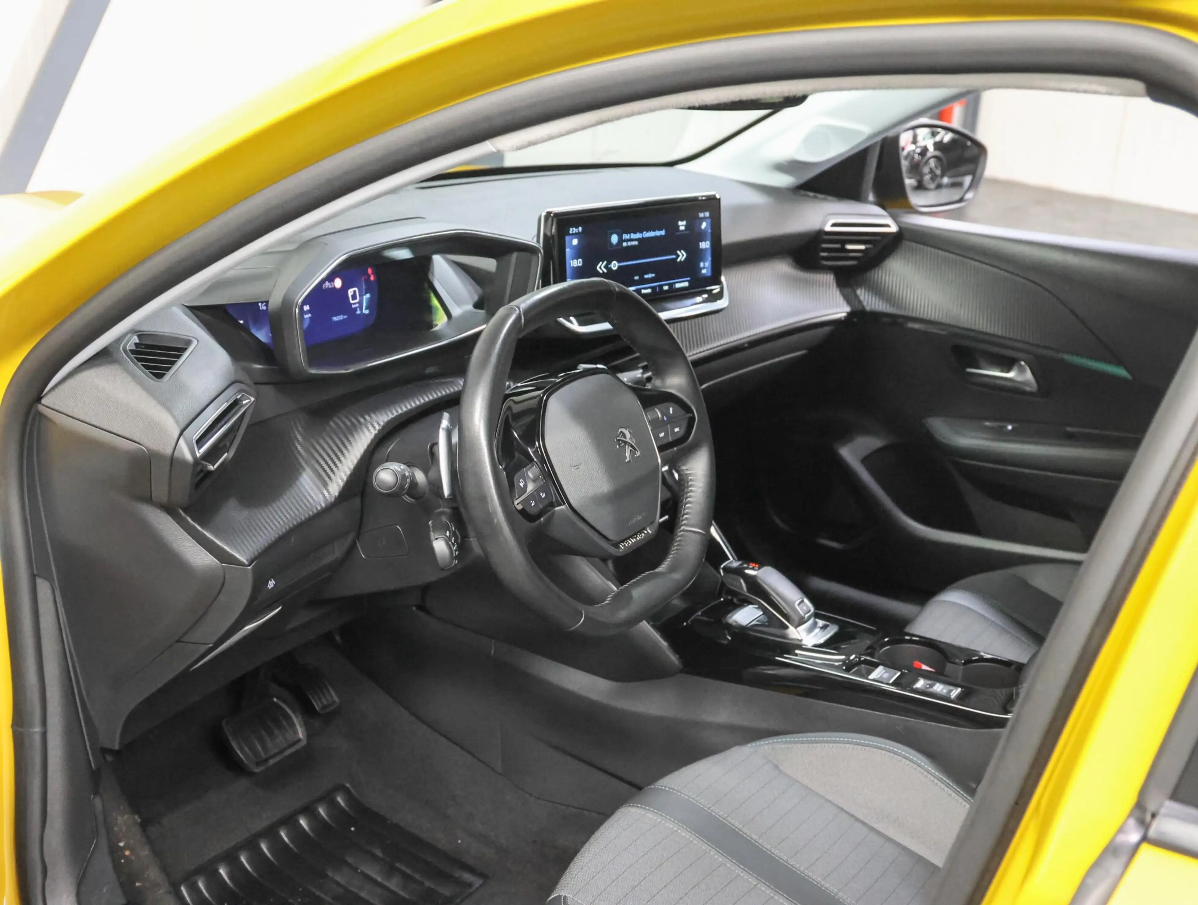 Peugeot 208 1.2 100PK Allure | 1ste eigenaar | AppleCarplay/An — photo 11