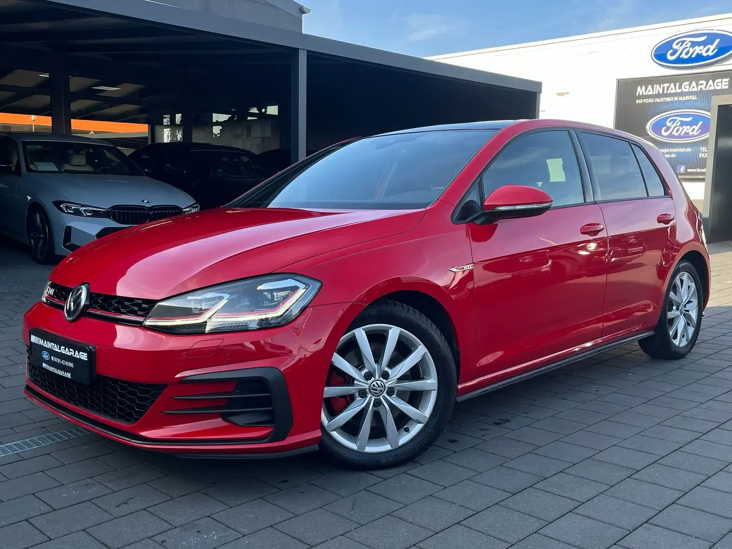 Volkswagen Golf GTI GTI BMT/StandH/360°/Pano/ParkAss/Keyles/LED/12V Rosso - 1