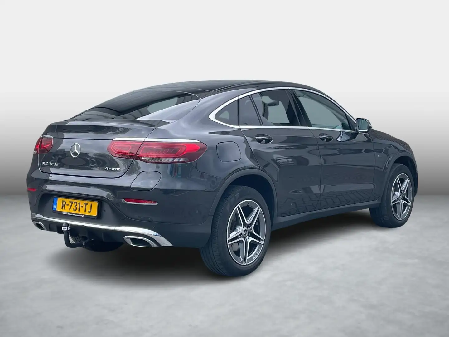 Mercedes-Benz GLC 300 Coupé 300e 4MATIC AMG | Trekhaak | Trekhaak | Smar Grijs - 2