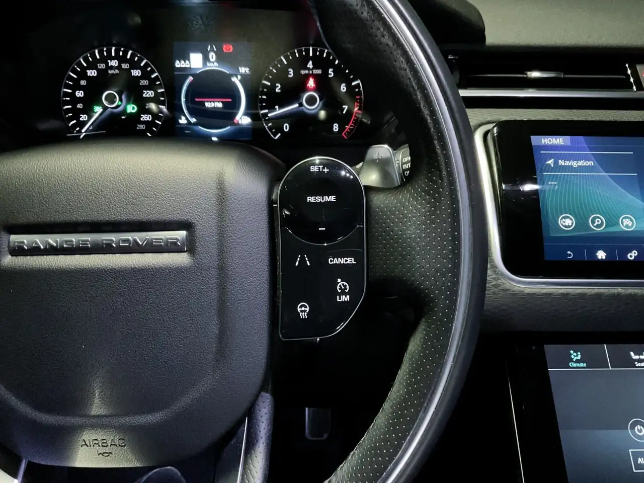 Land Rover Range Rover Velar снимка Land Rover Range Rover Velar
