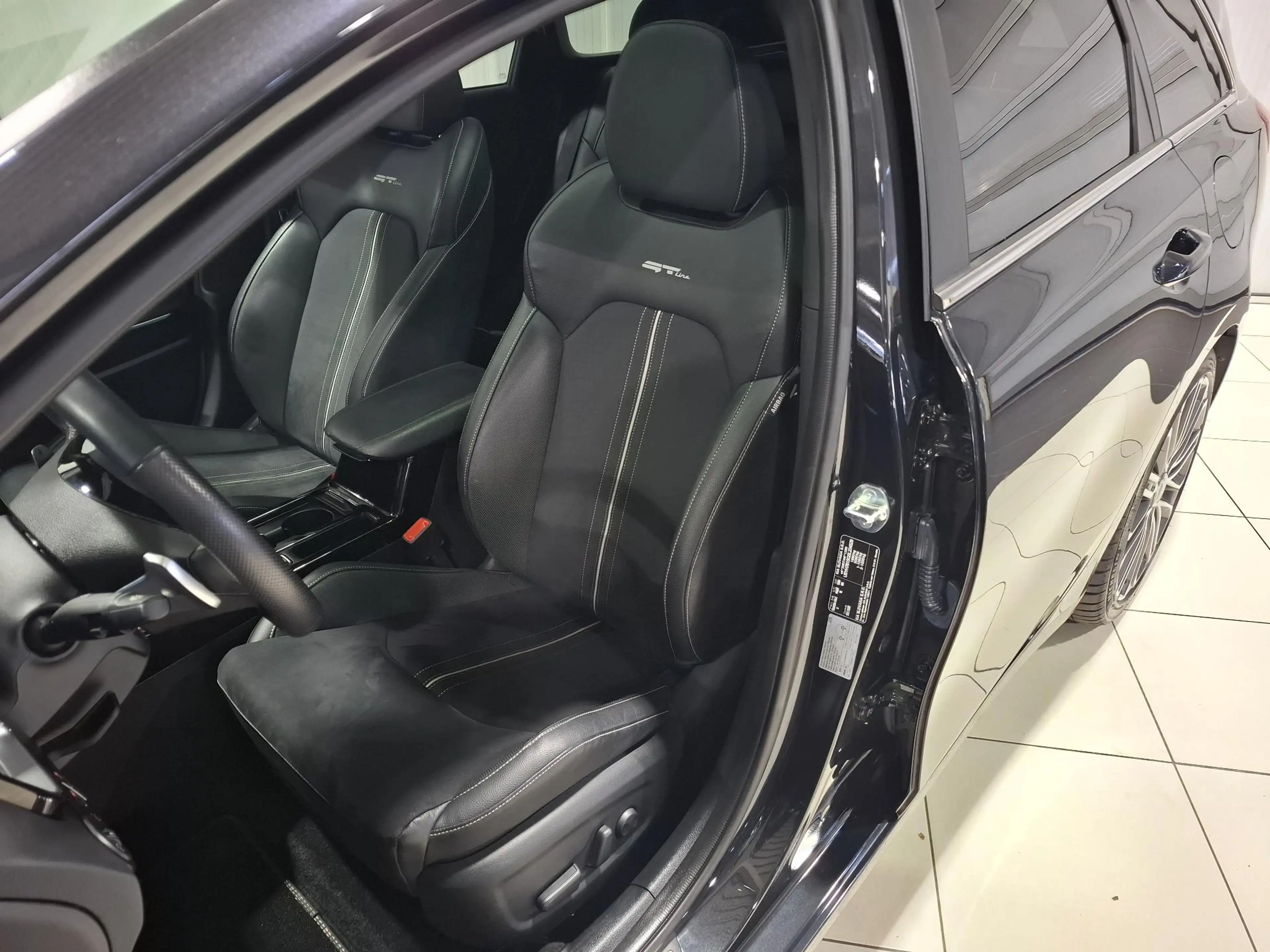 Kia Ceed SW / cee'd SW Sportswagon 1.5 T-GDi GT-PlusLine AUTOMAAT, Stoel — photo 9