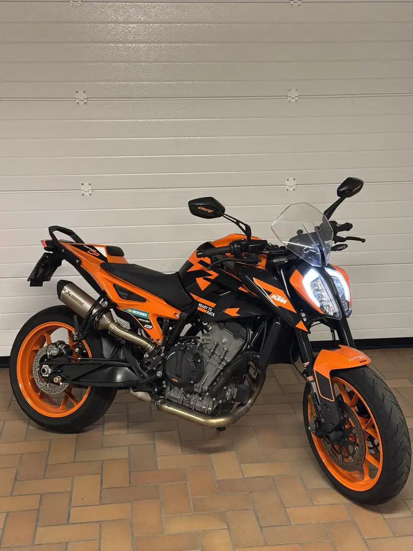 KTM 890 Duke Gp Arancione - 1