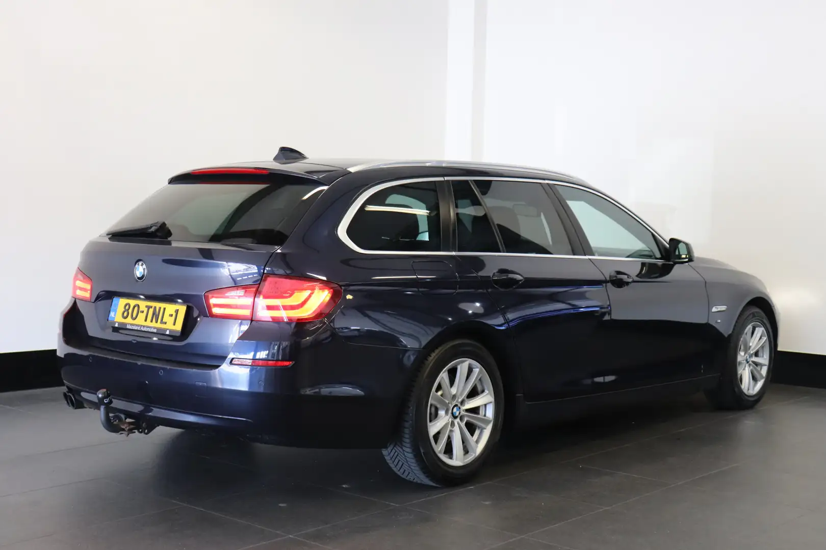 BMW 528 5-serie Touring 528i 245PK High Executive | Pano | Blau - 2
