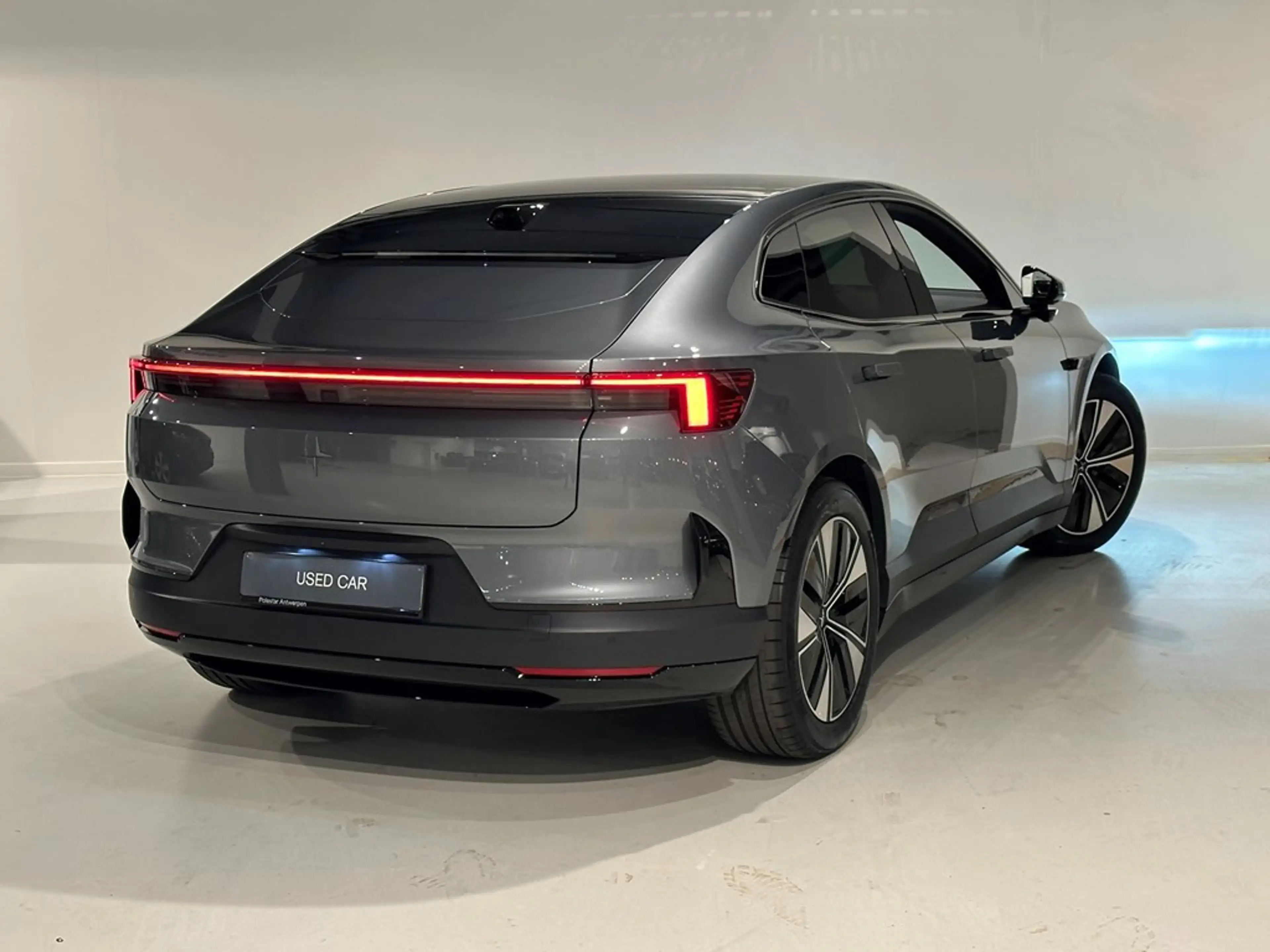 Polestar 4 Long Range PILOT PLUS PACK — photo 2