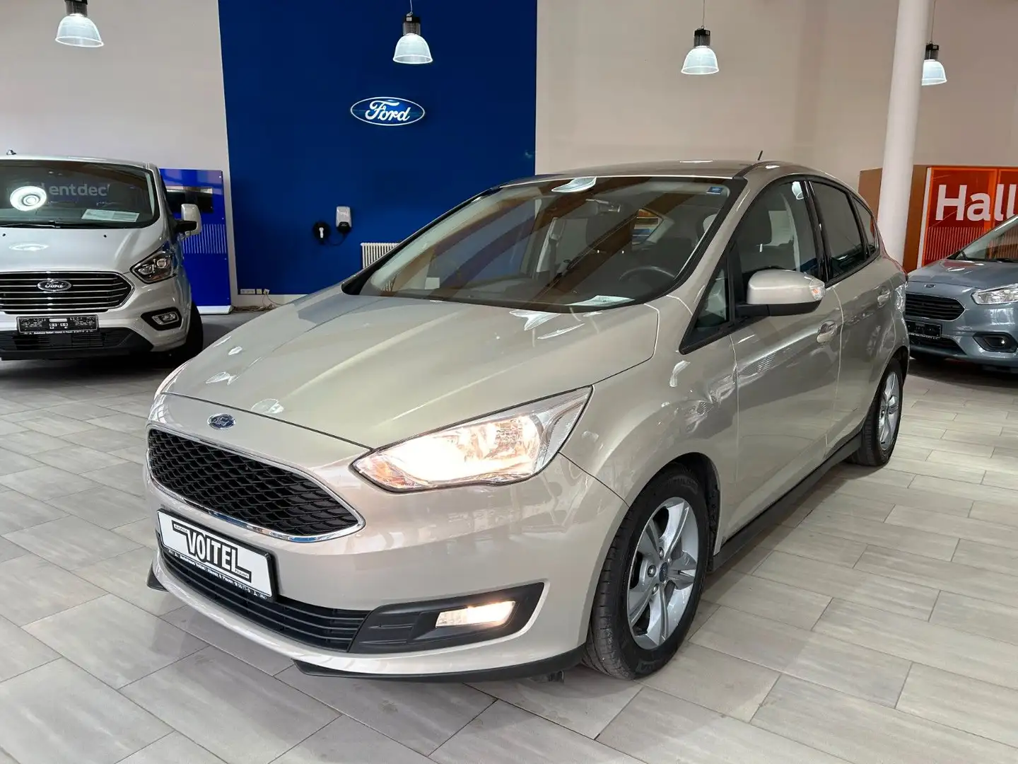 Ford C-Max C-MAX Cool & Connect Béžová - 1