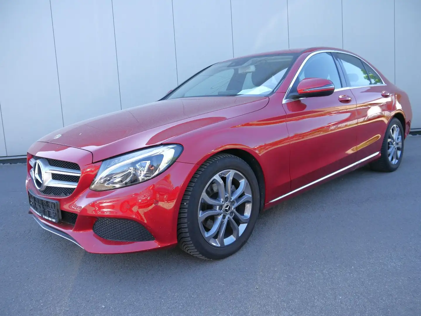 Mercedes-Benz C 180 CGI Lim. Avantgarde NAVI/LED/PDC/DESIGNO Rot - 1