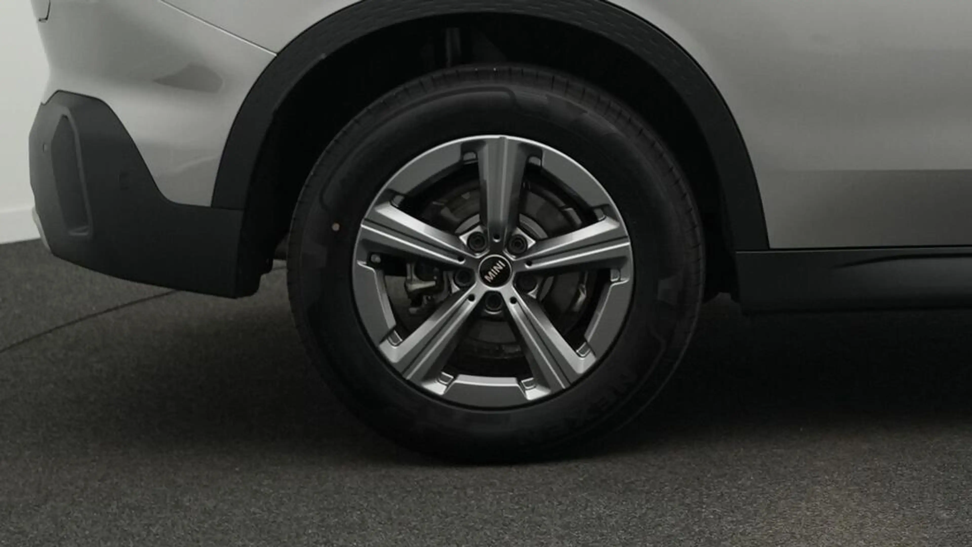 MINI Countryman C Classic Trim — photo 11