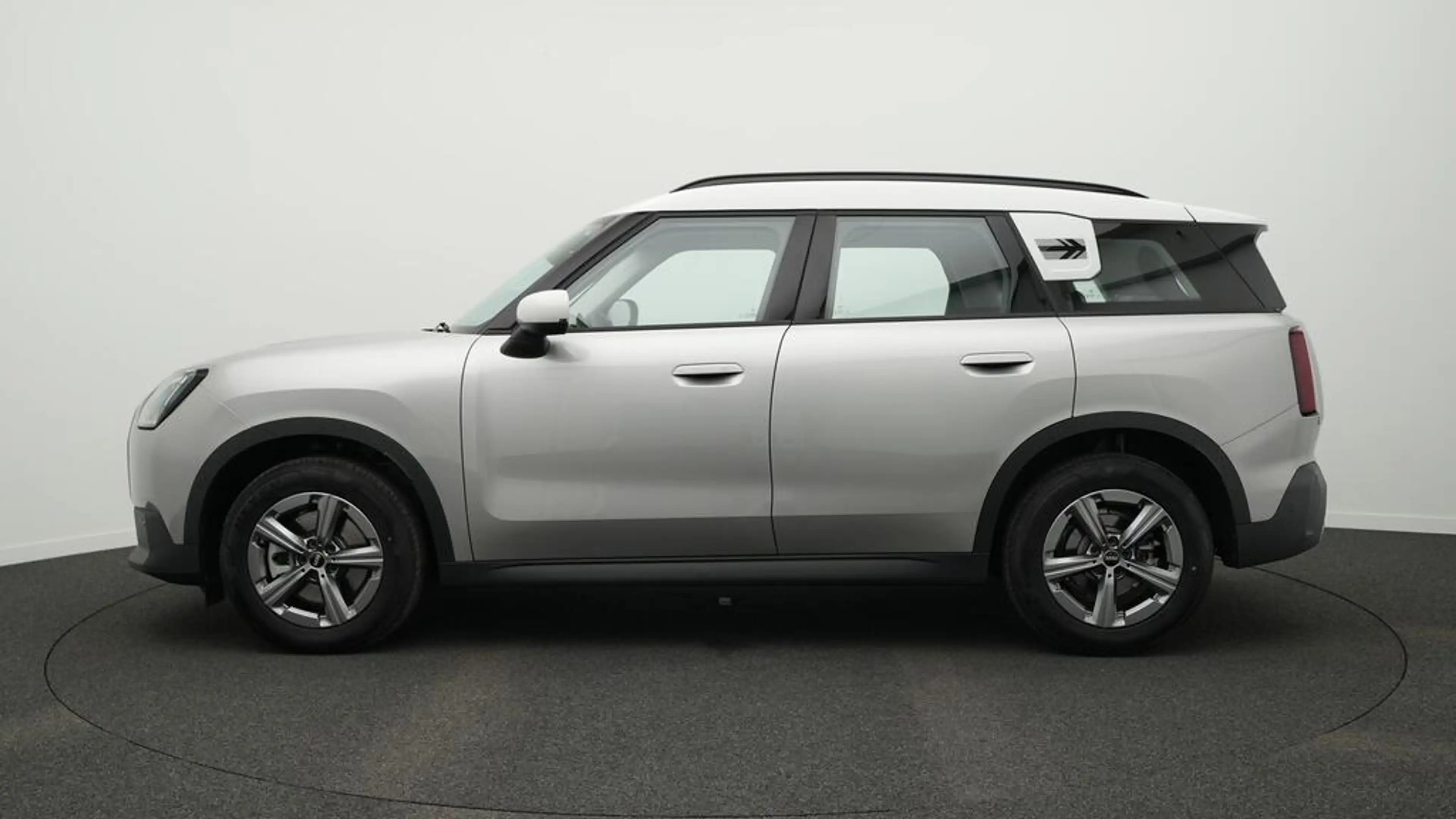 MINI Countryman C Classic Trim — photo 3