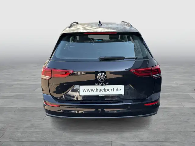 Volkswagen Golf view 4