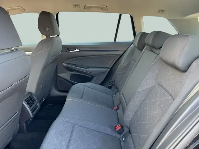Volkswagen Golf view 11