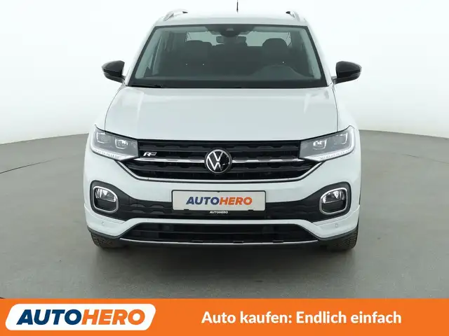 Volkswagen T-Cross view 9