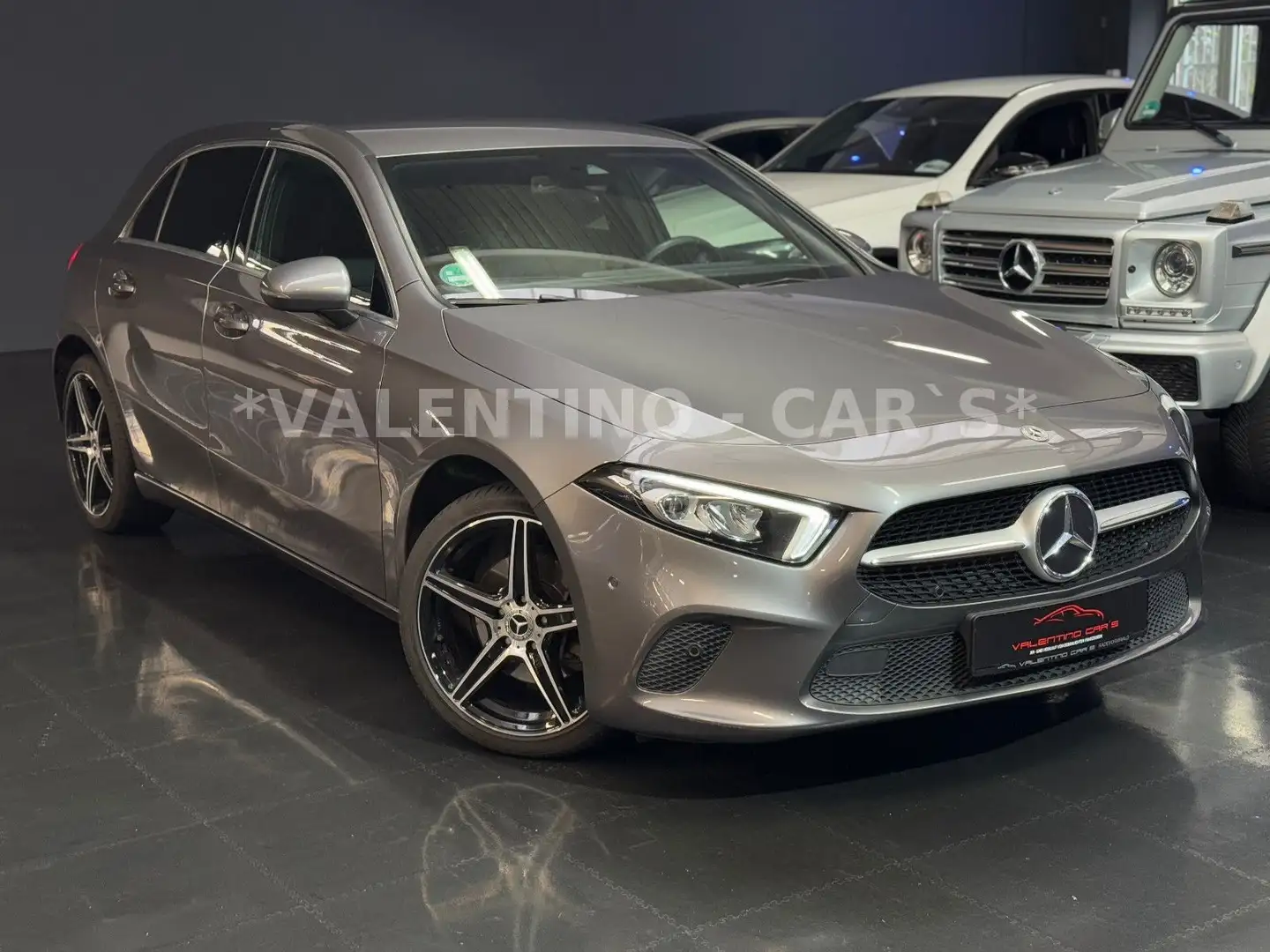 Mercedes-Benz A 200 Automatik/Navi/Virtual/Ahk/Kam/Spurh/Totwi Gris - 1