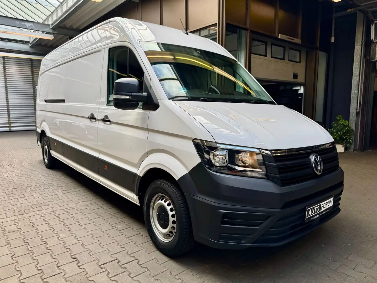 Volkswagen Crafter 2.0 TDI L4H3 LANG AHK3,5t KLIMA CAM NAVI Weiß - 2