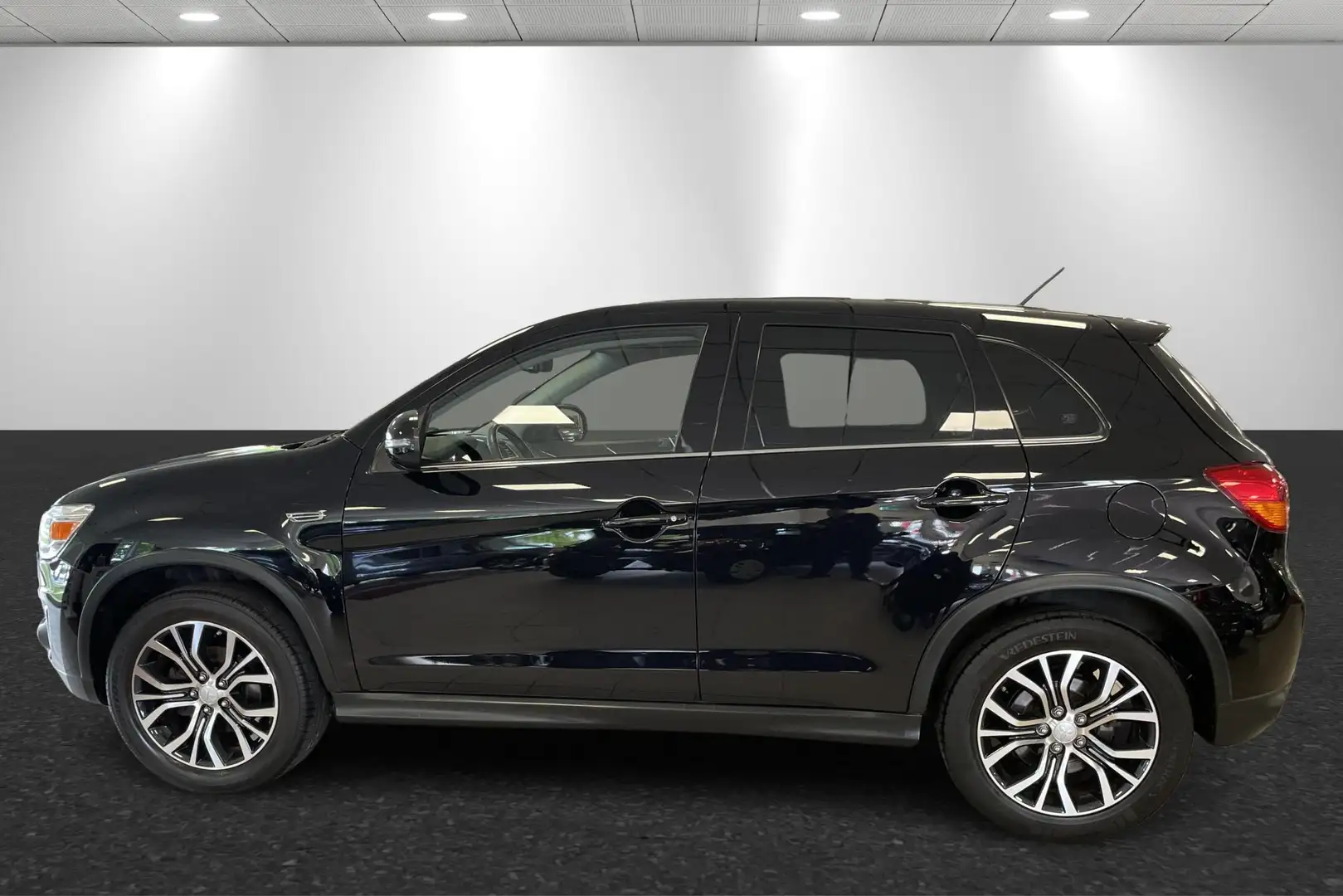 Mitsubishi ASX 1.6 Cleartec Invite+ Zwart - 2