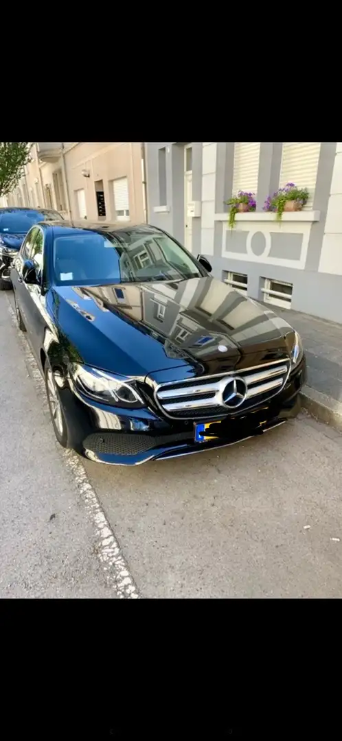 Mercedes-Benz E 220 d 9G-TRONIC - 1