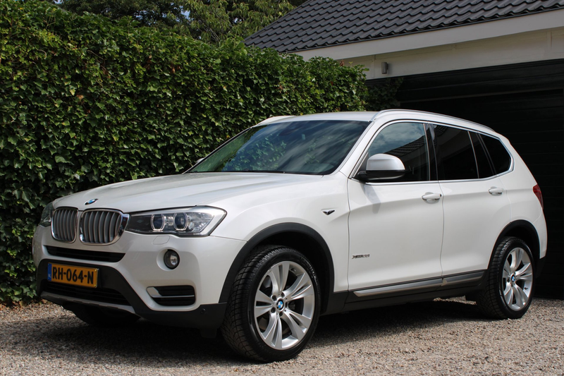 BMW X3 XDrive28i High Executive | 245 PK | Achteruitrijca