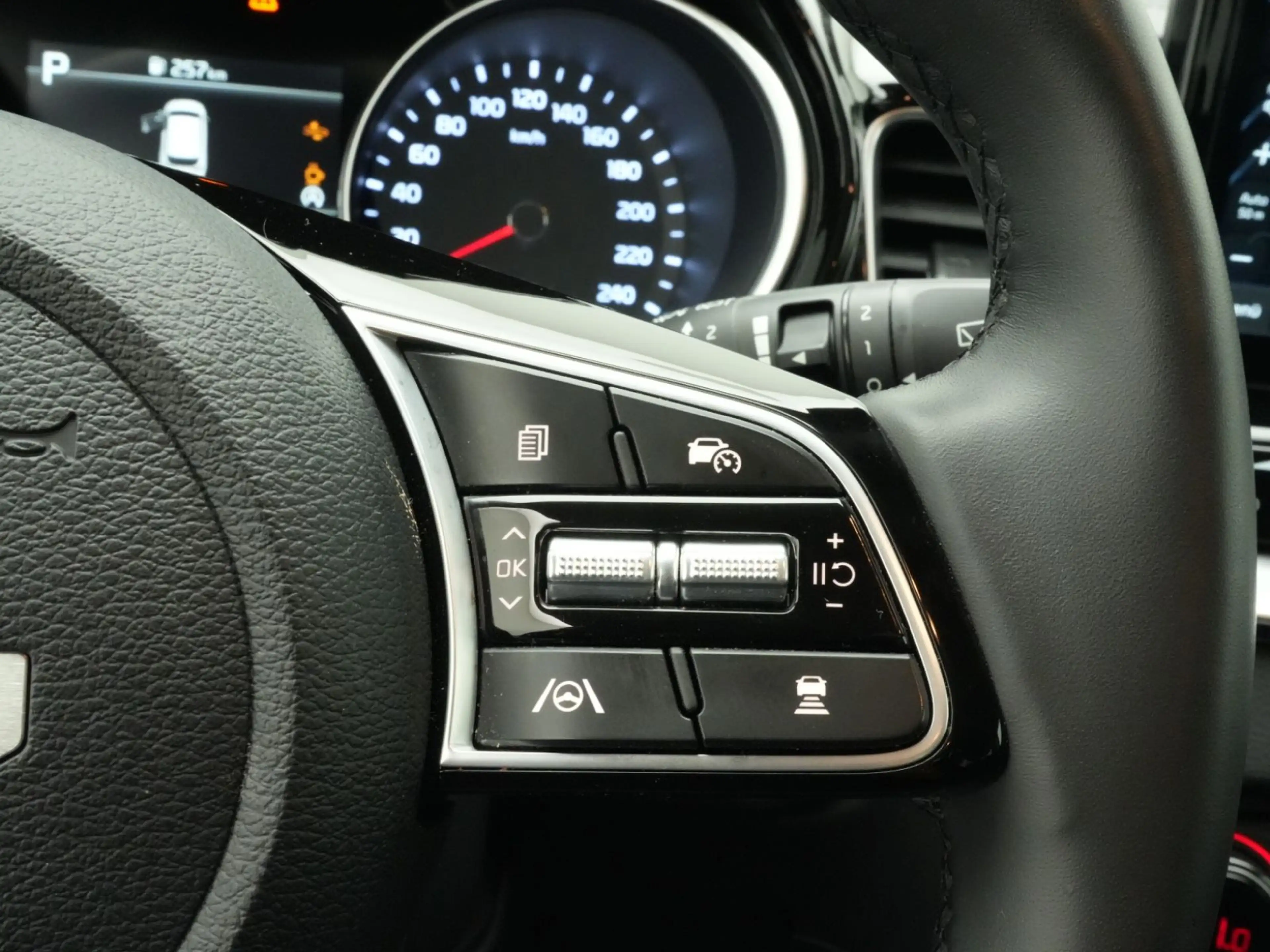 Kia Ceed SW / cee'd SW cee'd SW Ultimate APPS+NAVI+RFKAM+SITZ|LENKHZG — photo 15
