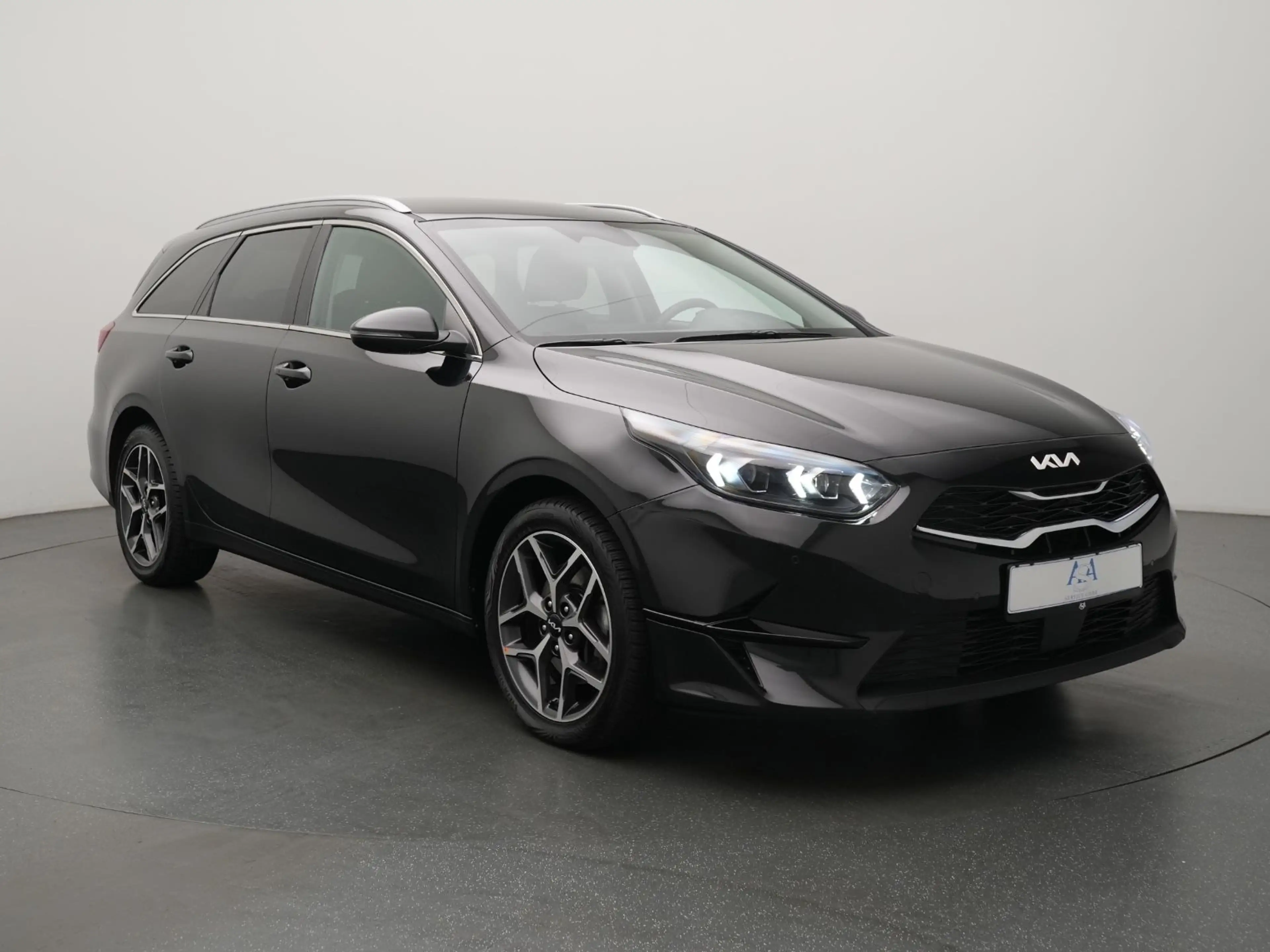 Kia Ceed SW / cee'd SW cee'd SW Ultimate APPS+NAVI+RFKAM+SITZ|LENKHZG — photo 7
