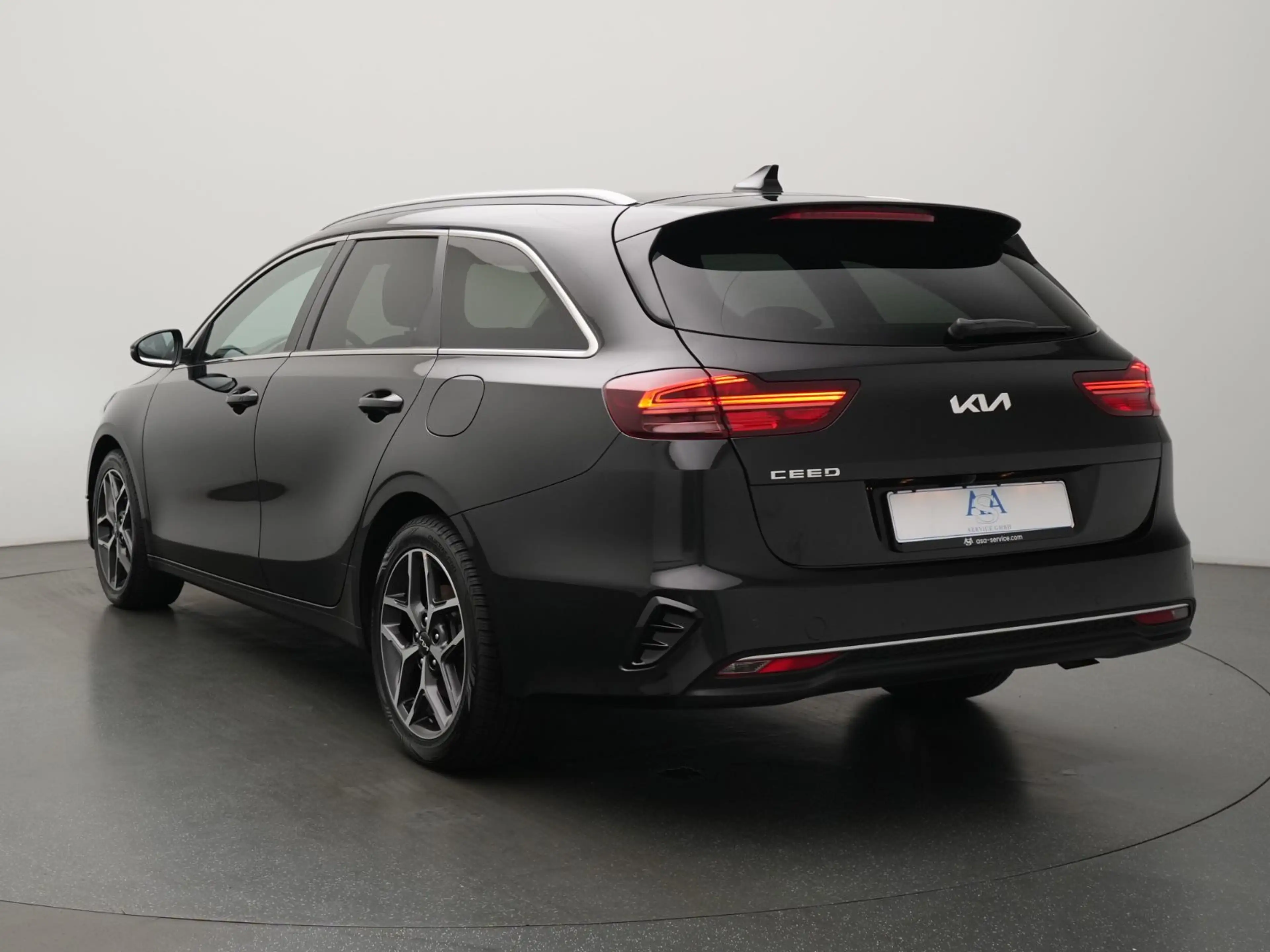Kia Ceed SW / cee'd SW cee'd SW Ultimate APPS+NAVI+RFKAM+SITZ|LENKHZG — photo 4
