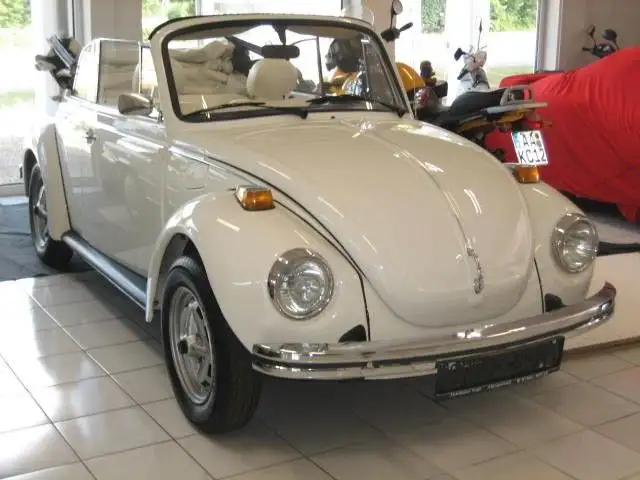 Volkswagen Käfer 1303 Cabrio Triple Weis