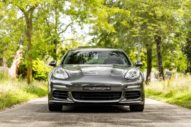 Porsche Panamera view 2