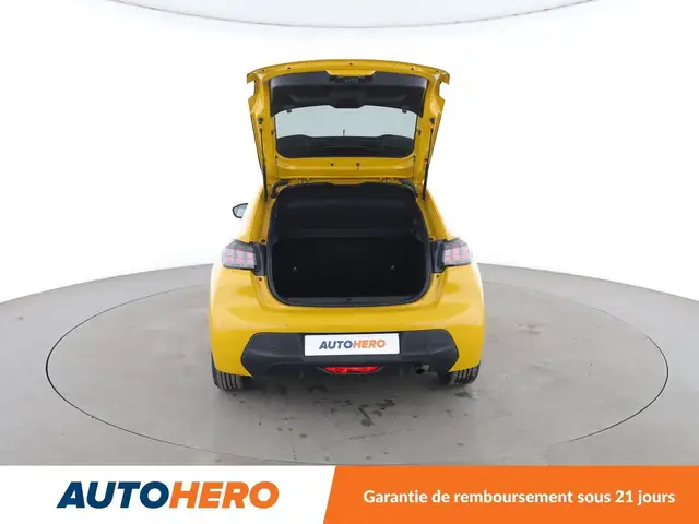 Peugeot 208 view 16
