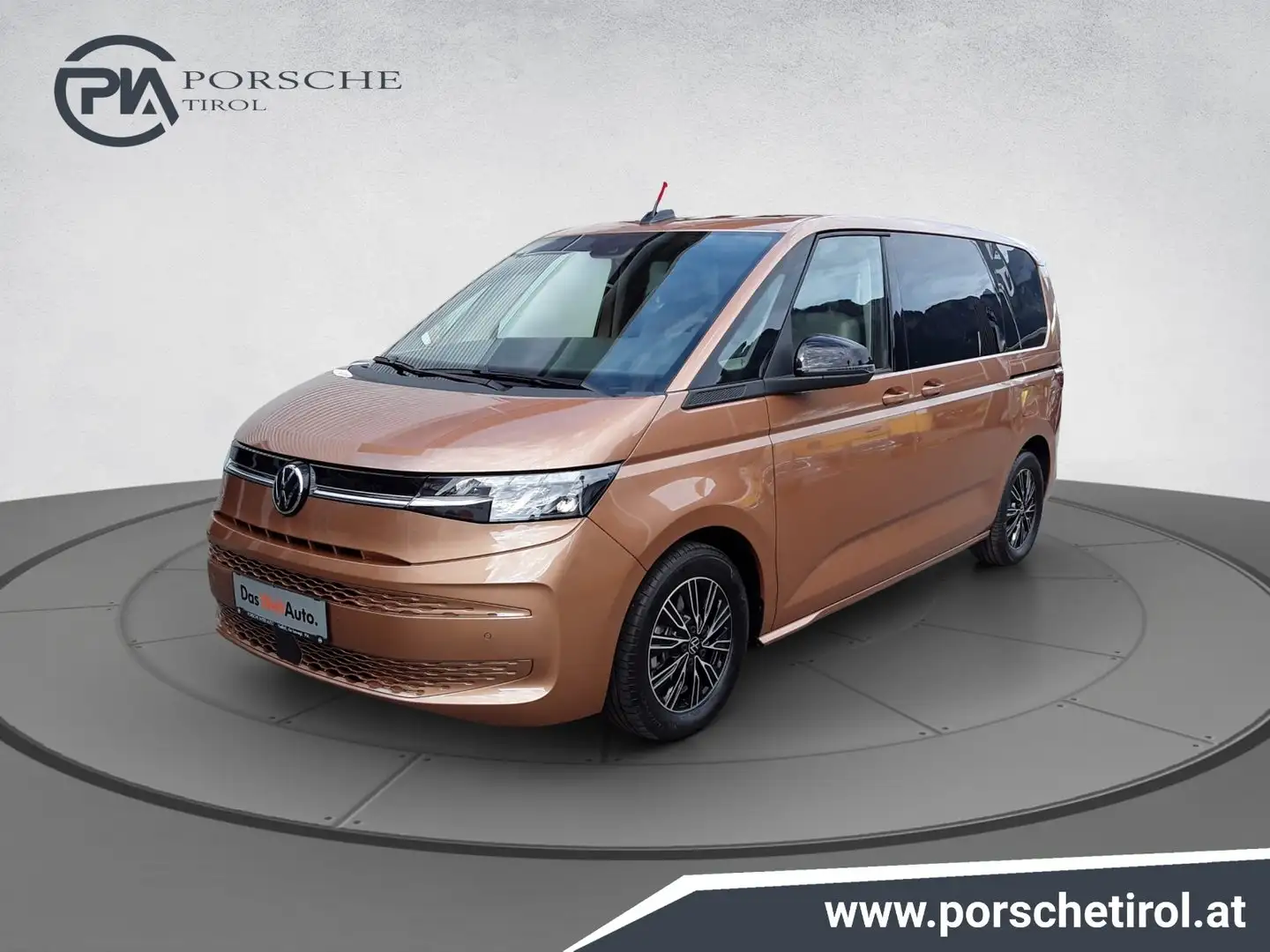 Volkswagen T7 Multivan VW T7 Multivan Life eHybrid Goud - 1