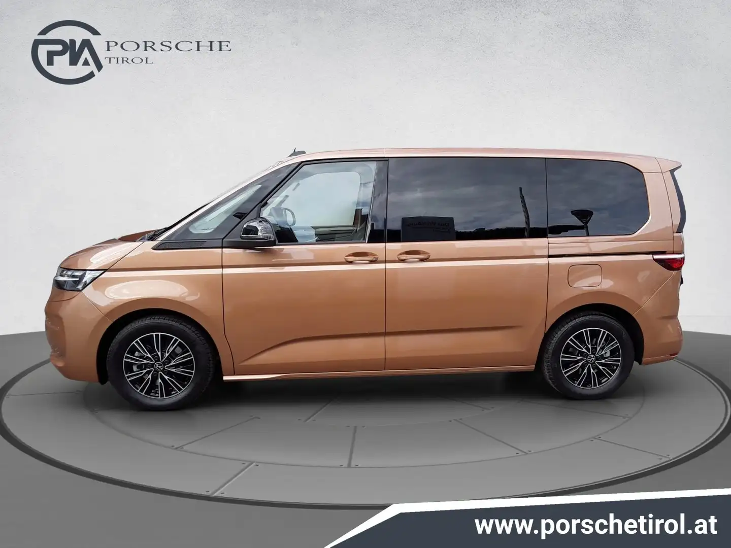 Volkswagen T7 Multivan VW T7 Multivan Life eHybrid Goud - 2