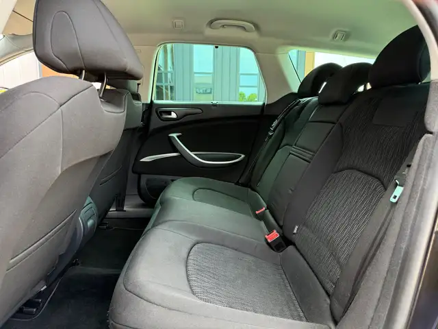 Citroen C5 view 12